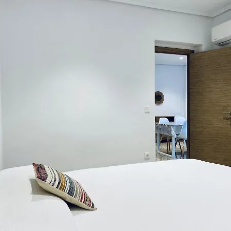Acogedora Casa Familiar De 4 Y Gran Terraza A Metros De La Playa Nyaraló *