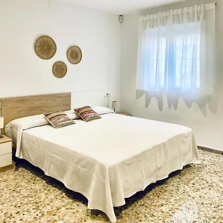 Acogedora Casa Familiar De 4 Y Gran Terraza A Metros De La Playa Holiday home *