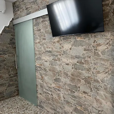 Acogedora Casa Familiar De 4 Y Gran Terraza A Metros De La Playa *