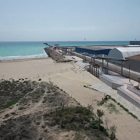 Acogedora Casa Familiar De 4 Y Gran Terraza A Metros De La Playa * Puerto de Sagunto